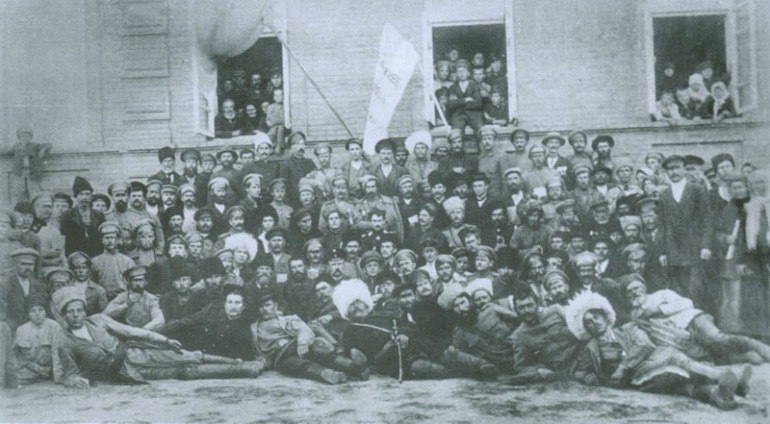 3 жовтня 1917 року в Чигирині на Черкащині розпочався зїзд Вільного козацтва