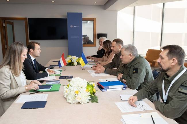 Украина и Нидерланды начали консультации по долгосрочному соглашению о безопасности