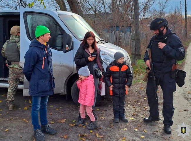 З небезпечних громад Куп’янського району завершили примусову евакуацію дітей