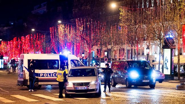 В ЕС предупредили о высоком риске терактов на рождественские праздники