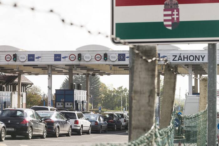 З 11 грудня спілка перевізників Угорщини блокуватиме пункт пропуску Захонь-Чоп