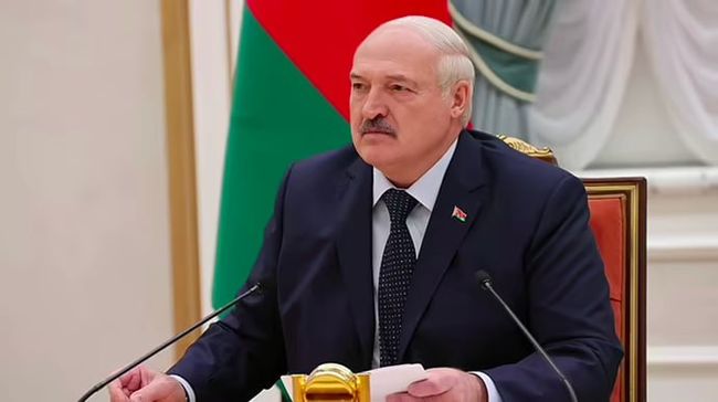 Лукашенко погрожує чужими Іскандерами