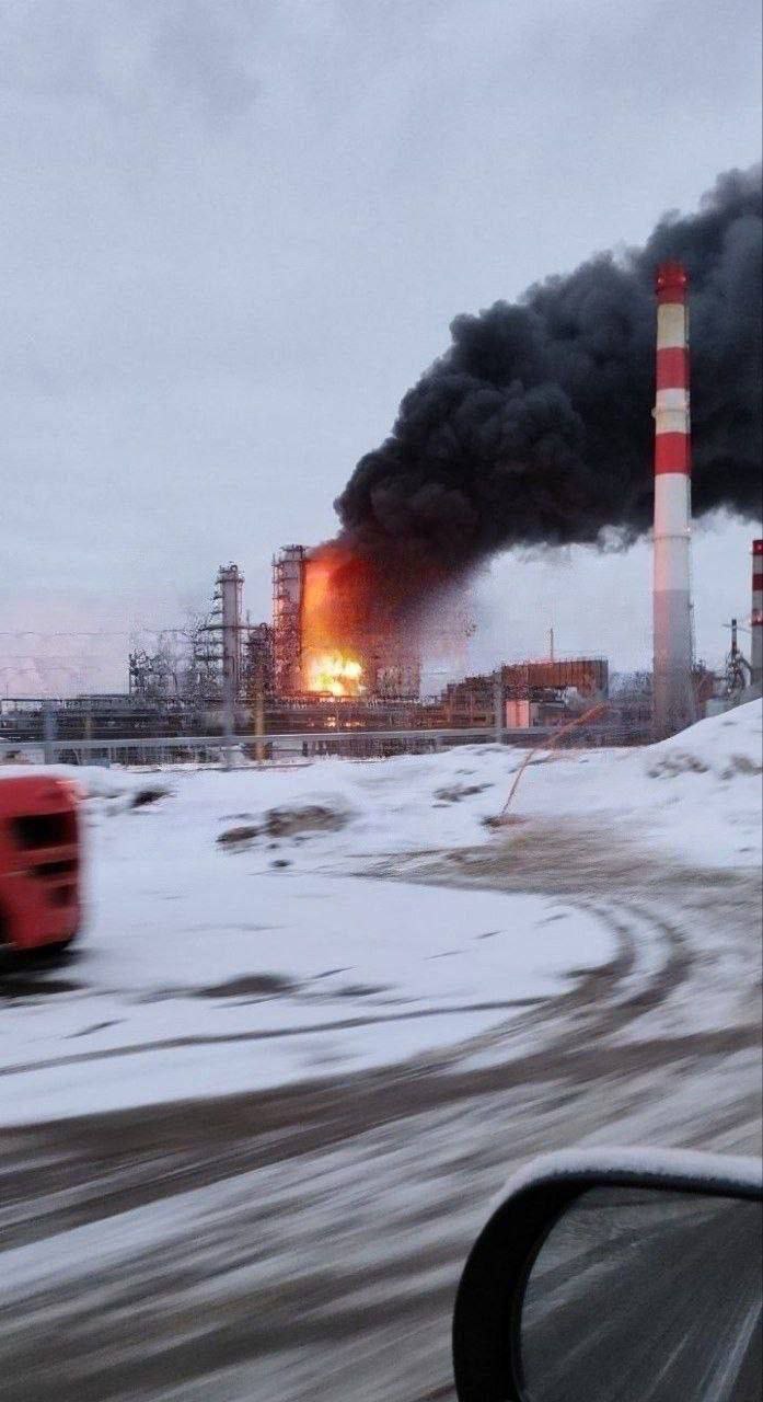 БпЛА атакували сім областей РФ: є влучання у нафтобази