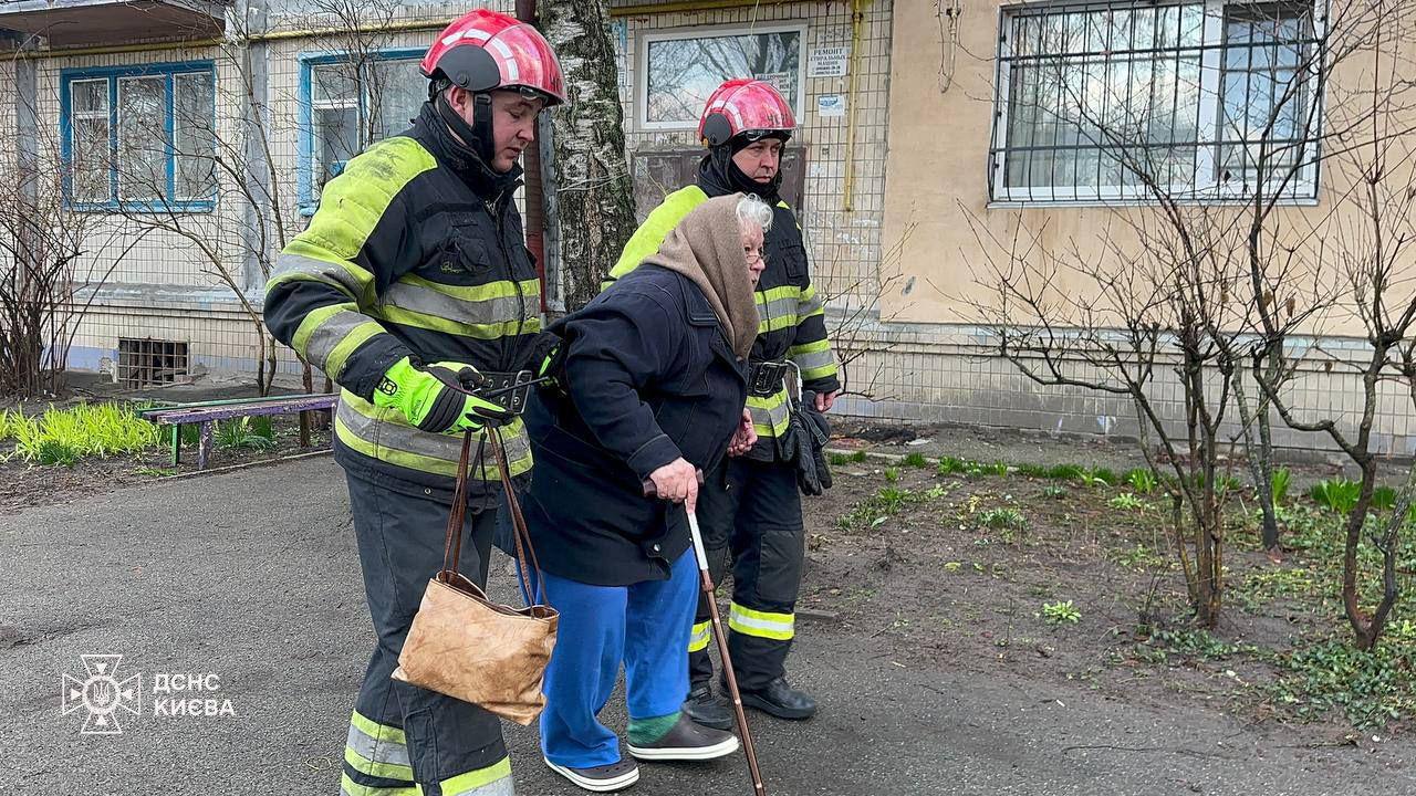 Повітряні сили збили 31 ворожу ракету: подробиці обстрілу Києва (ФОТО)