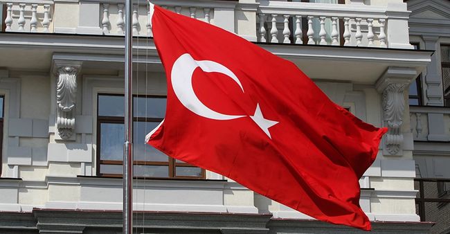 На виборчій дільниці у Туреччині сталась стрілянина: 1 чоловік загинув і 12 людей отримали поранення