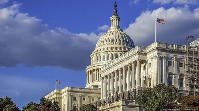 Конгресс США откладывает голосование о помощи Украине, — Bloomberg