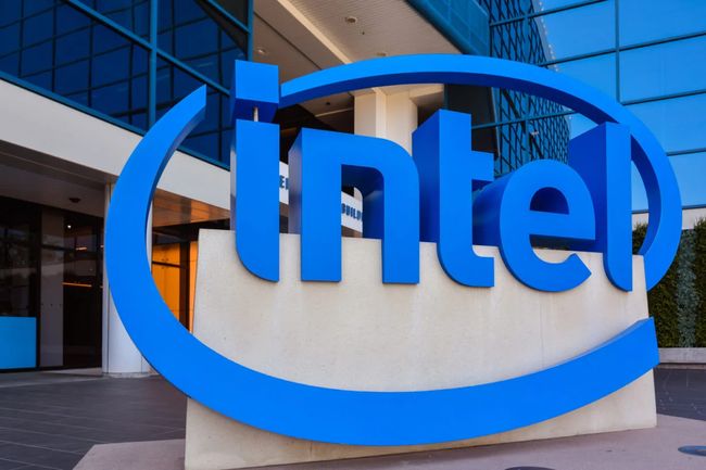 Intel закрыла и продала крупнейший центр в россии