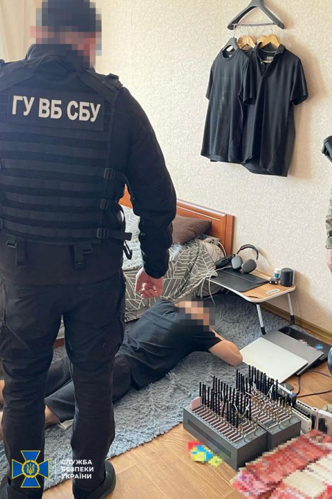 СБУ затримала у Києві проросійських хакерів, які створили фейкові акаунти керівників українських спецслужб
