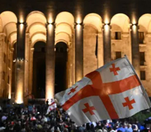 Спікер парламенту Грузії підписав закон про іноагентів, незважаючи на протести: що це означає
