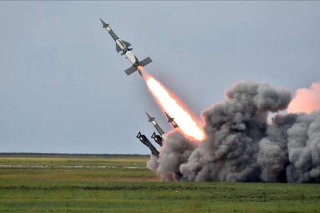 Польща знову заявляє, що розглядає ідею збивати російські ракети над Україною