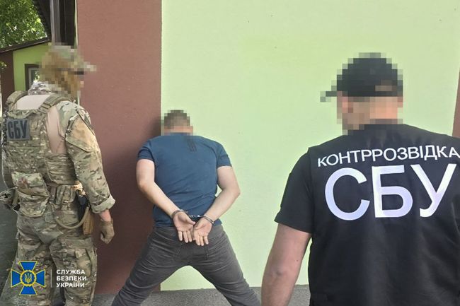 СБУ затримала агента фсб, який «полював» на склади з боєприпасами та озброєнням ЗСУ на Вінниччині