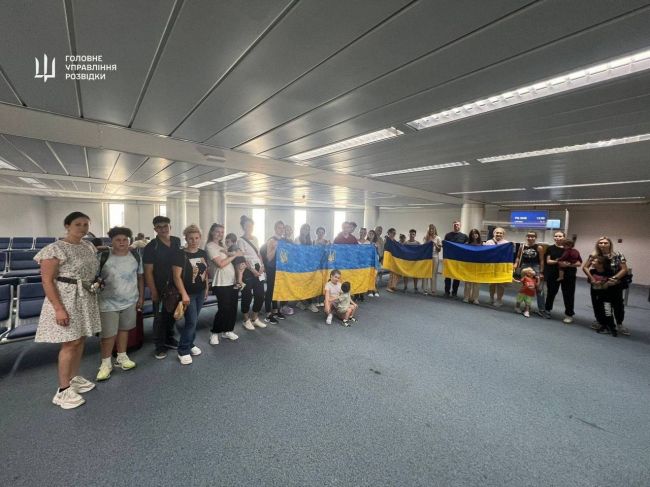 ГУР та МЗС провели евакуацію громадян України з Лівану
