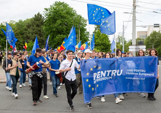 Молдова звинуватила росію в підкупі громадян з метою зірвати референдум про вступ Молдови до Європейського Союзу