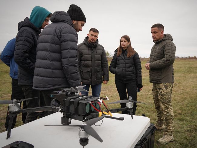 Представники ЗСУ взяли участь у презентації та льотних випробуваннях українського «Мавіка»