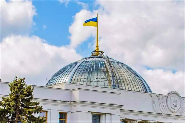 Рада у першому читанні ухвалила законопроєкт №12010, який пропонує зміни до закону «Про гуманітарну допомогу»