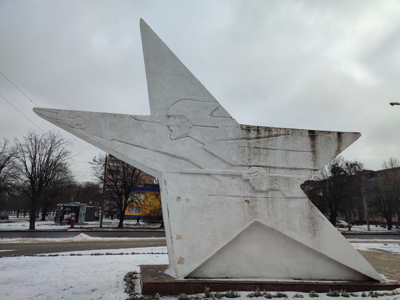 Стелу на честь Харківських дивізій у Харкові не демонтуватимуть