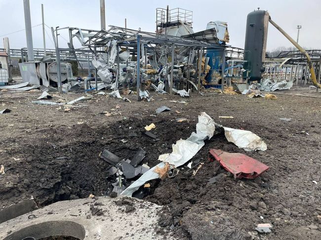 На Харківщині  ворожими БПЛА була повністю знищена система комплексної підготовки газу та конденсату у селищі Водяне