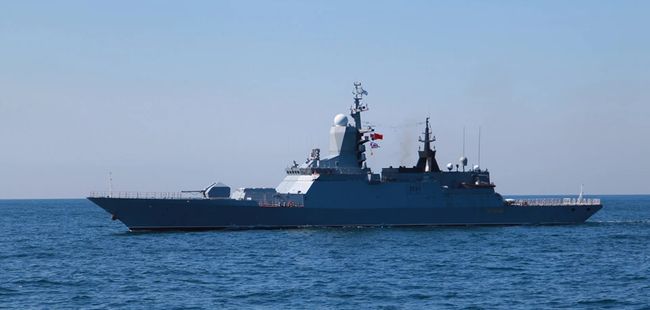 рф виводить з Сирії судна, наповнені боєприпасами, - міноборони Британії