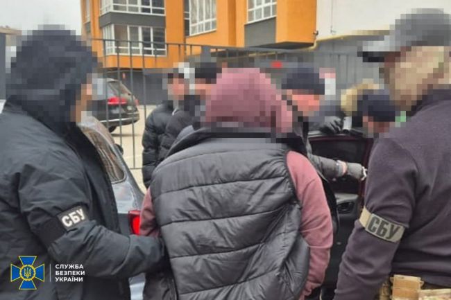 СБУ затримала «крота» фсб, який за допомогою дронів коригував ракетні удари рф по Хмельниччині