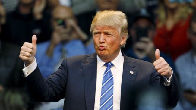 За місяць президентства Трамп 29 разів зробив те, чого хотів путін, — Politico