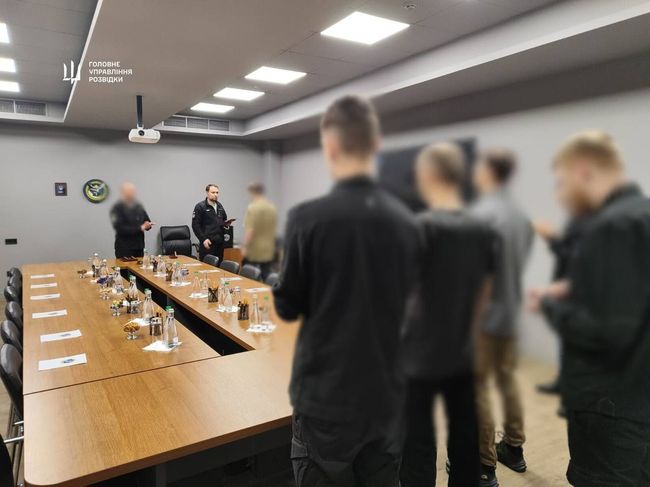 Підрив ВПК росії та здобуття важливих розвідданих ― Кирило Буданов вручив державні нагороди кіберактивістам