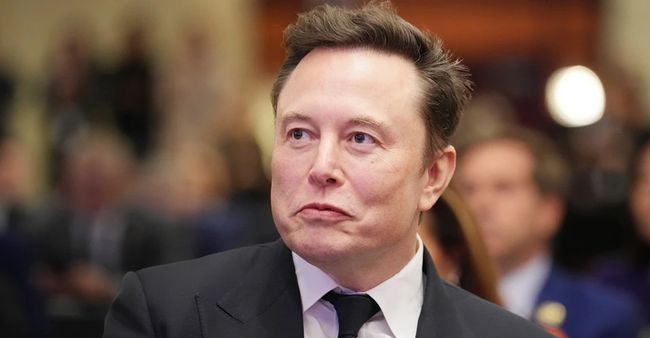 Маск вимагає звітів про роботу від італійських працівників військової бази США: вони збентежені