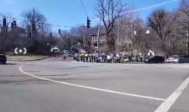 Віцепрезидент США Венс заявив, що протестувальники, які кричали Слава Україні, налякали його 3-річну доньку Віцепрезидент США Венс заявив, що протестувальники, які кричали Слава Україні, налякали його 3-річну доньку