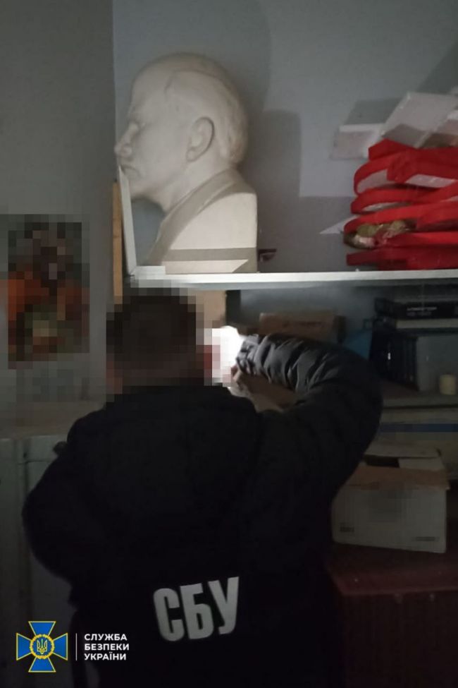 СБУ викрила у Черкасах колишніх комуністів, які писали листи подяки путіну і закликали захопити всю Україну