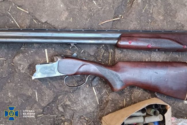 СБУ та Нацполіція затримали двох поплічників рф, які допомагали рашистам під час окупації правобережжя Херсонщини