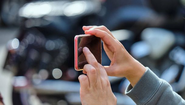 На Черкащині чоловік фотографував для росіян аеропорт та енергооб’єкти