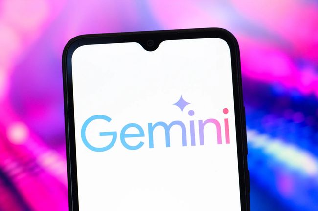 Google замінює Google Assistant на Gemini