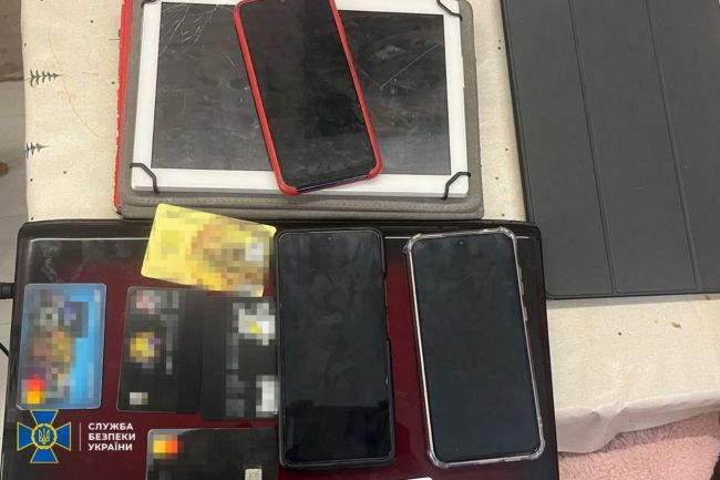 СБУ затримала в Одесі агентку фсб, яка готувала ракетний удар по базі морпіхів ЗСУ і сподівалася втекти до росії