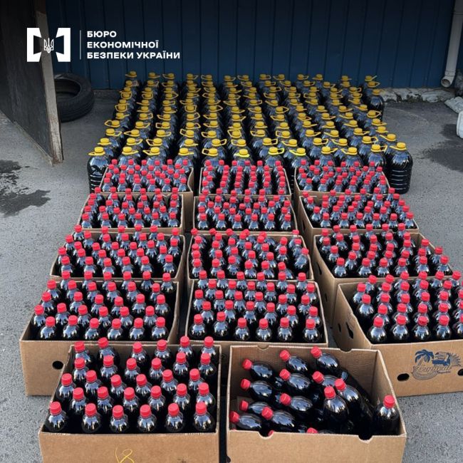 Священики на Київщині «гнали» підпільне вино – у них вилучили 20 тис (!) літрів фальсифікату, – БЕБ
