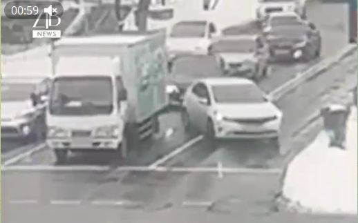 Виграв суд завдяки ChatGPT: 23-річний хлопець із Казахстану уник штрафу за порушення ПДР