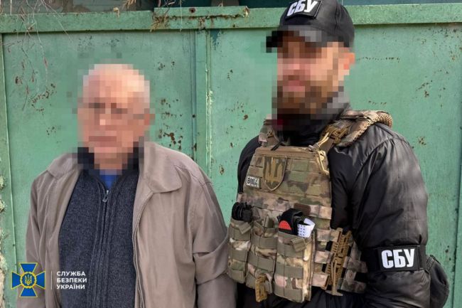 СБУ затримала ще трьох колаборантів, які допомагали рф провести фейковий референдум під час окупації Херсона