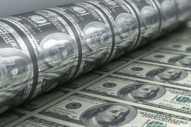 Доллары США печатаются на швейцарском оборудовании