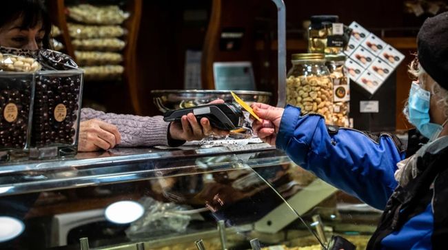 Податкова ретельніше відслідковуватиме продажі через Інтернет: деталі