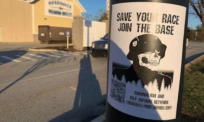 Неонацистське угруповання зі США на чолі з лідером, який втік до росії, пропонує гроші за вчинення диверсій в Україні — The Guardian