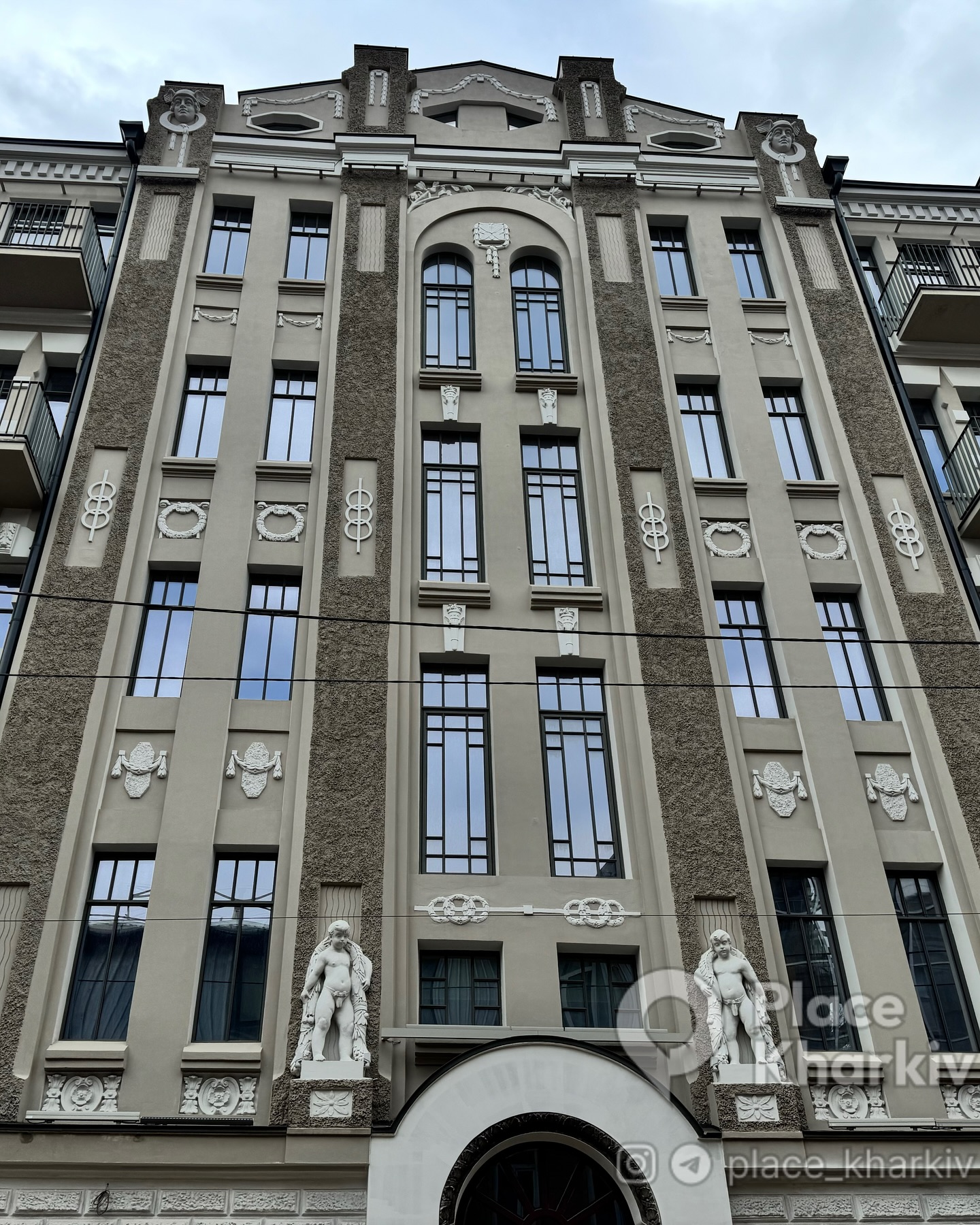 У Харкові майже закінчили реставрацію історичного будинку Лазаря Розенфельда