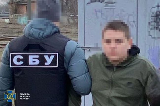 СБУ викрила ще 7-х неповнолітніх підпалювачів, які на замовлення рф нищили релейні шафи Укрзалізниці