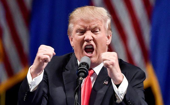 Верховный суд США разрешил Трампу использовать закон XVIII века для депортации иностранцев