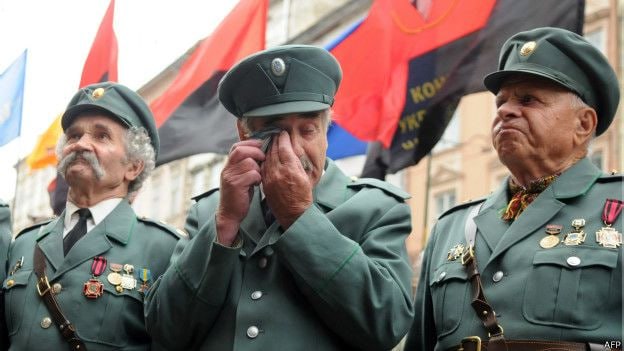 9 квітня 2015 року Верховна Рада ухвалила закони про декомунізацію 9 квітня 2015 року Верховна Рада ухвалила закони про декомунізацію