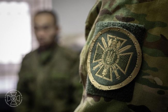 СБУ провела перші допити військовополонених з КНР