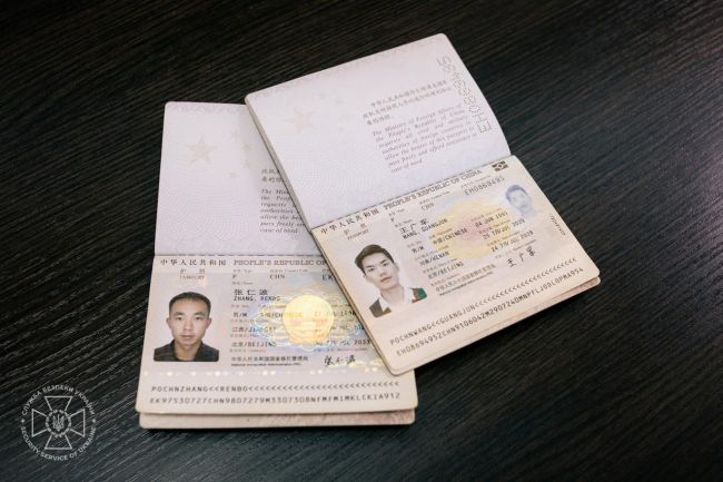 СБУ провела перші допити військовополонених з КНР