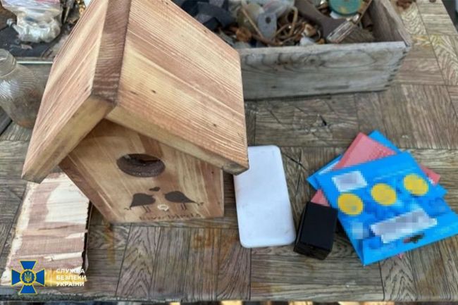 СБУ затримала агентку рф, яка стежила за ешелонами ЗСУ через «відеопастку» у шпаківні