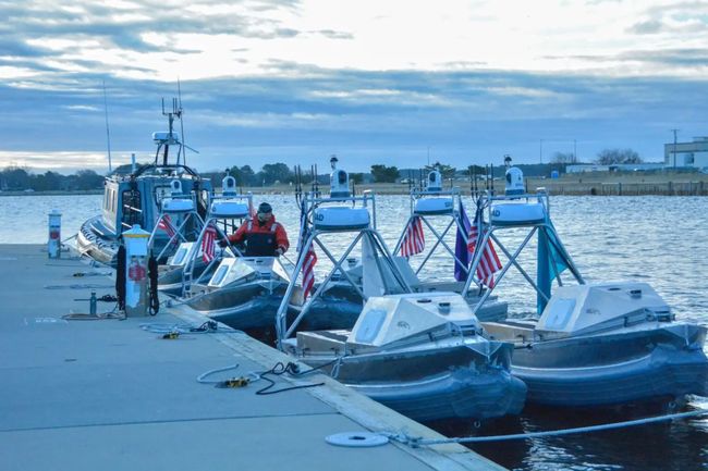 Американські розробники представили революційну технологію Leviathan для керування роєм морських дронів