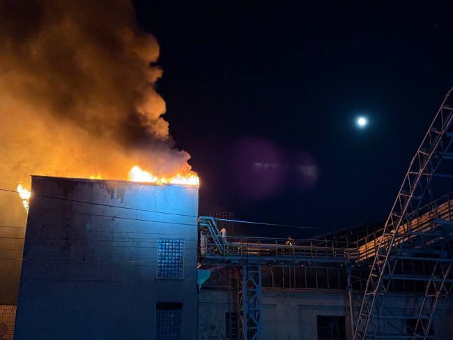 Росія продовжує обстріли українських міст і сіл. Ось наслідки ударів у ніч на 14 квітня.