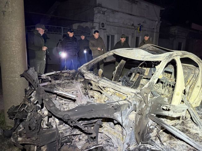 Росія продовжує обстріли українських міст і сіл. Ось наслідки ударів у ніч на 14 квітня.