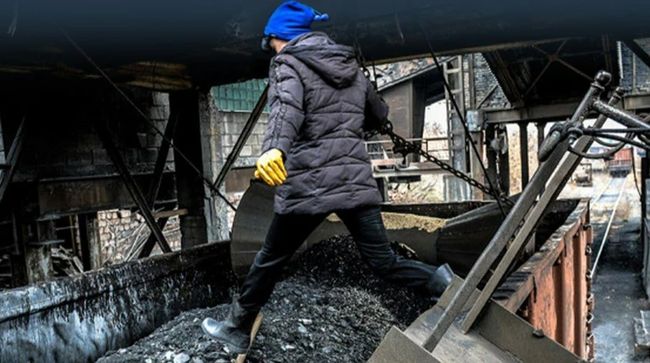 російська влада закриє девять шахт на окупованому Донбасі