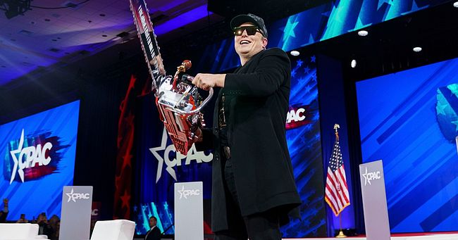 Адміністрація Трампа вимагає від суду дати агентству Маска доступ до бази соцзабезпечення